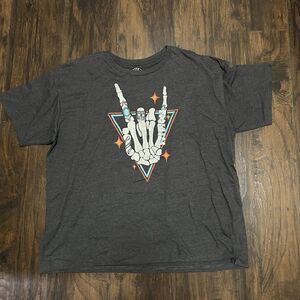 Live Outside The Limits Rock N Roll Skeleton Hand Women’s Large NWOT
